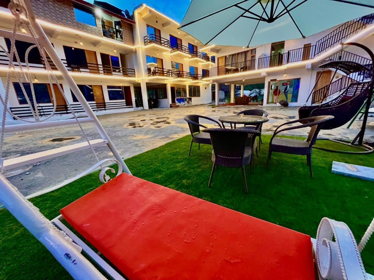 Hotel Beas River Retreat - A Riverside Hotel With Balcony Manāli Buitenkant foto