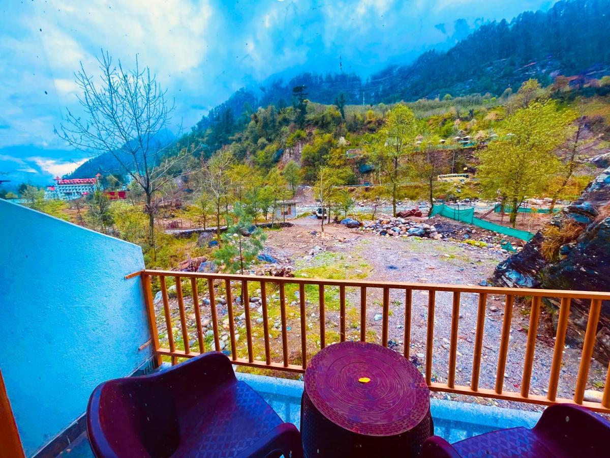 Hotel Beas River Retreat - A Riverside Hotel With Balcony Manāli Buitenkant foto